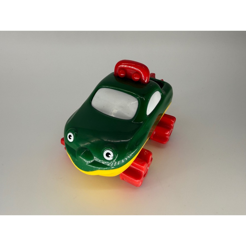 Vintage BRIO Amphibious Toy Car Green Plastic Rolling Propeller Toddler Vehicle - Picture 2 of 7